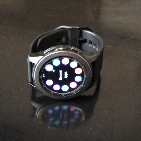 Samsung galaxy 42mm smart watch sm810 - Picture 4 of 5